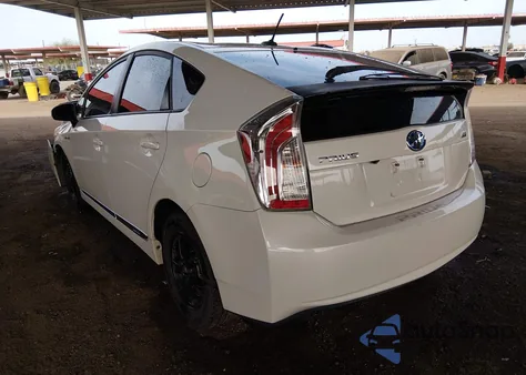 2013 Toyota Prius Four z USA, uszkodzony, nr VIN JTDKN3DUXD1650401